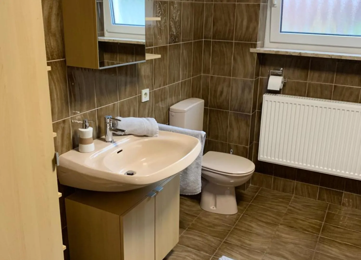 Apartment Ferienwohnung Rhoenauszeit Stockheim  Germany